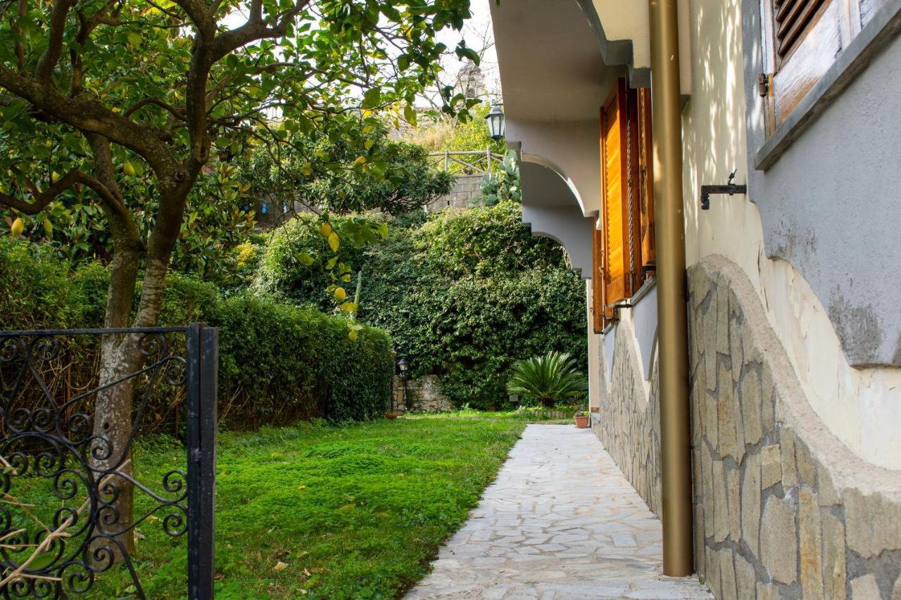 Villa Dei Fiori - Exclusive Villa With Garden In Sorrento Coast Vico Equense Exterior photo